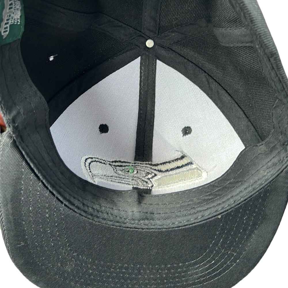 NWT Men’s Seattle Seahawks SnapBack Hat - Picture 8 of 9